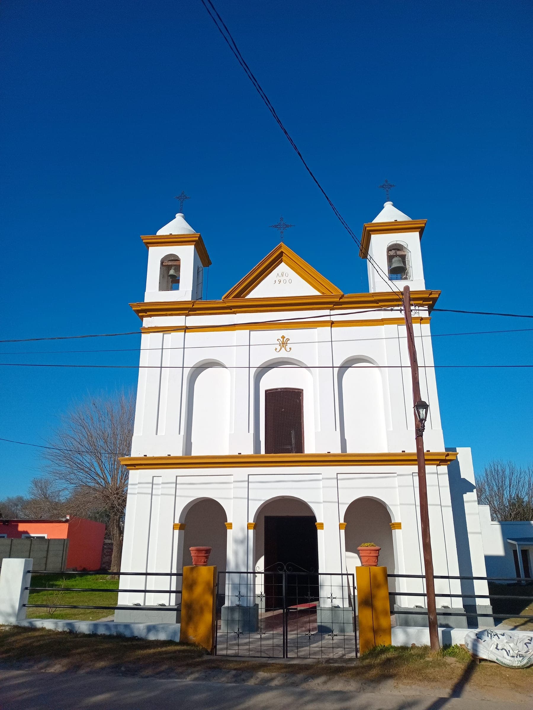 Iglesia y casco histórico
